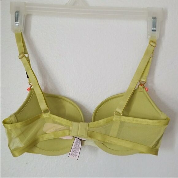 ✨ very sexy padded demi bra victoria secret lime✨ - Picture 3 of 7